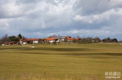 自己建個(gè)網(wǎng)站要多少錢